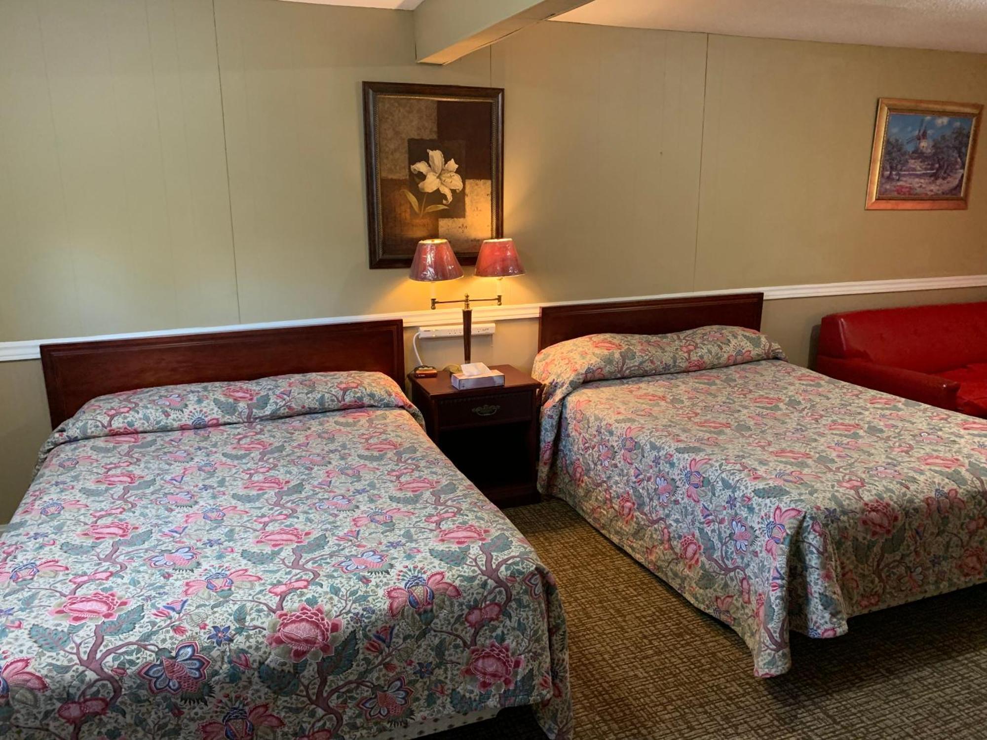 Twin Oaks Motel Orono Luaran gambar